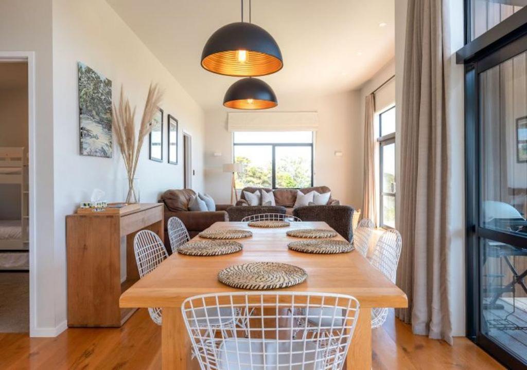 The Cottage At Te Whau Retreat - Stay Waiheke Te Whau Bay Bagian luar foto