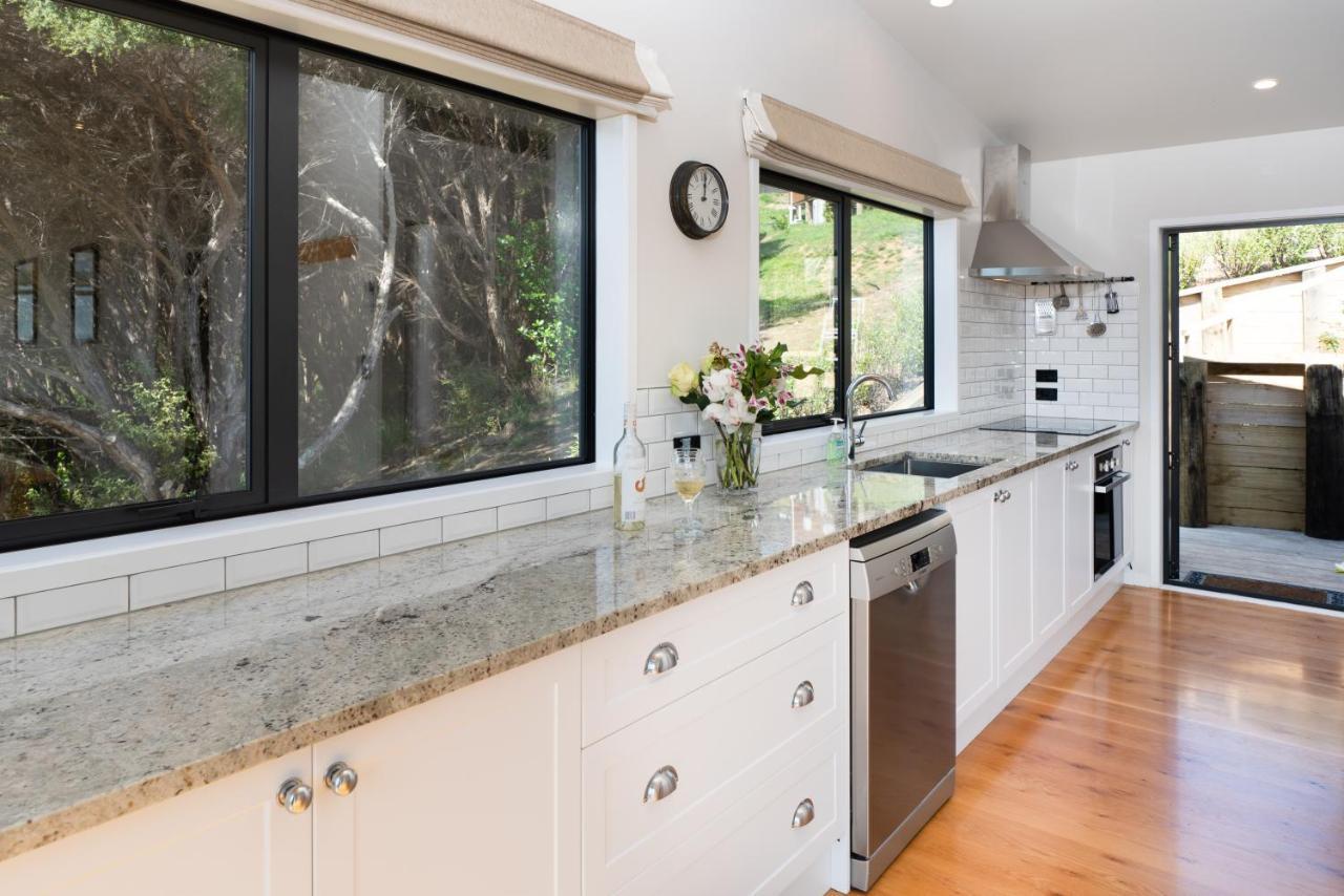 The Cottage At Te Whau Retreat - Stay Waiheke Te Whau Bay Bagian luar foto